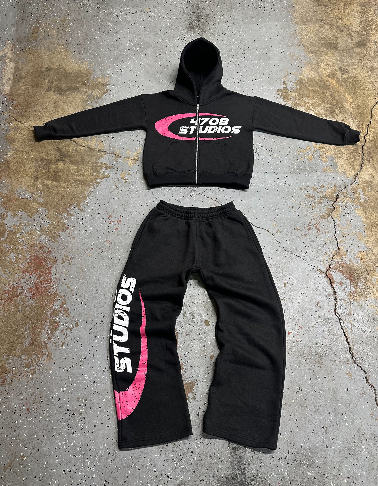 Blk/Pink 4708 Essential Sweatsuit