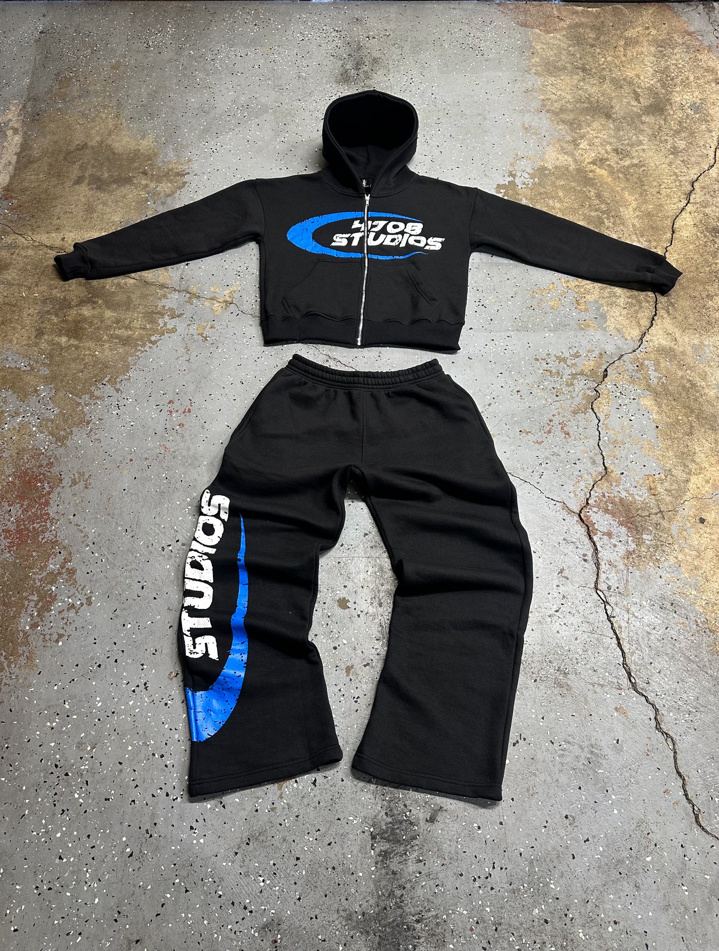 Blk/Blue 4708 Essential Sweatsuit